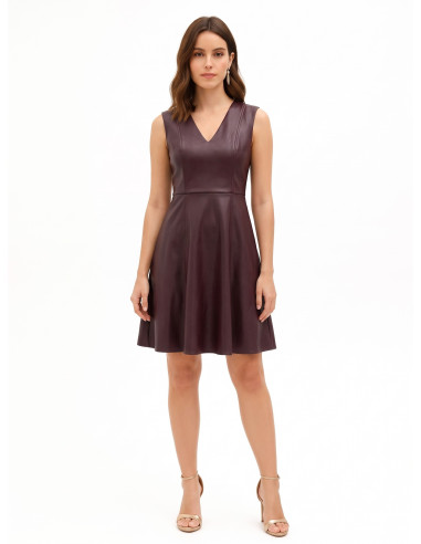 Vestido curto rodado em imitação de pele com decote em V Rinascimento