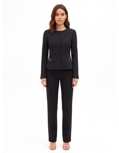 Blazer curto em tecido técnico, sem lapela, com fivelas decorativas Rinascimento