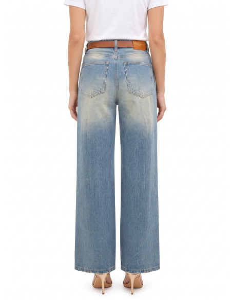 Jeans Wide Leg com Efeito Desgastado e Lavagem Clara Rinascimento