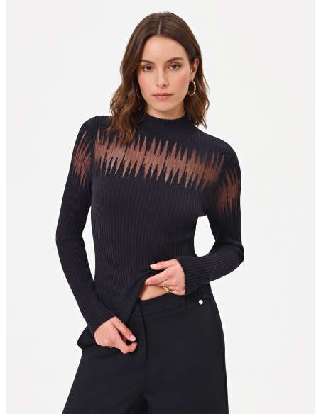 Camisola Justa Canelada com Aplicações de Tule Rinascimento