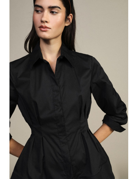 Camisa com pinças frontais e corte evasé Dixie