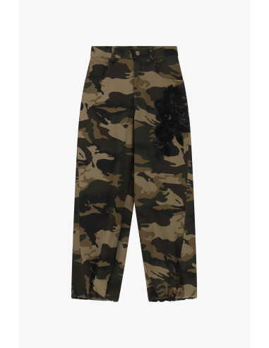 Calças Palazzo com Padrão Camuflado e Bordado Lateral Dixie