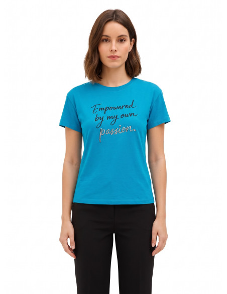 T-shirt regular em algodão com slogan e strass Rinascimento