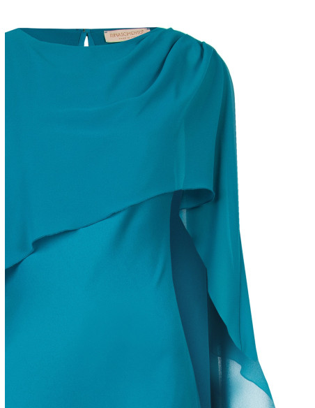 Vestido comprido fluido em cetim estruturado com capa em georgette Rinascimento