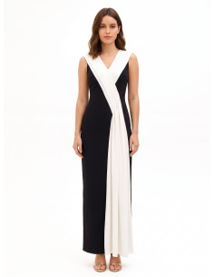 Vestido comprido em crepe scuba com painel plissado em contraste Rinascimento