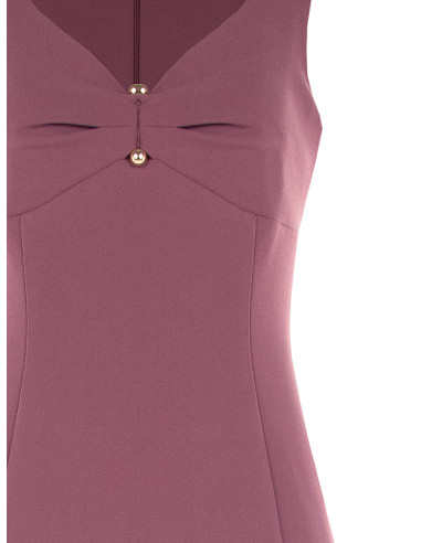 Vestido justo em crepe scuba com decote em coração e detalhe metálico Rinascimento