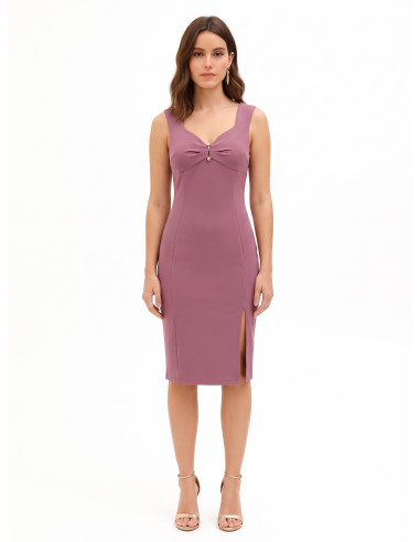 Vestido justo em crepe scuba com decote em coração e detalhe metálico Rinascimento