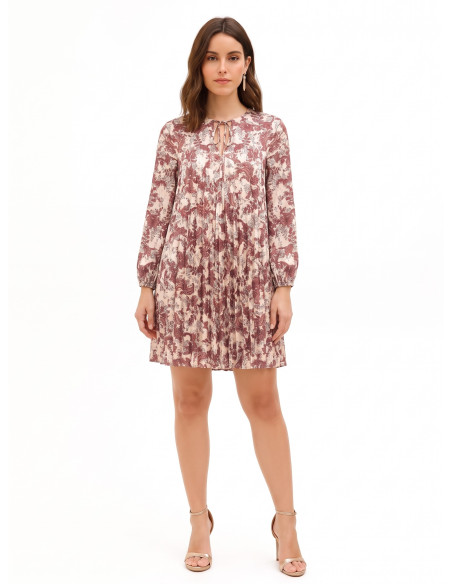 Vestido curto plissado amplo em cetim com estampado paisley e decote com laços Rinascimento