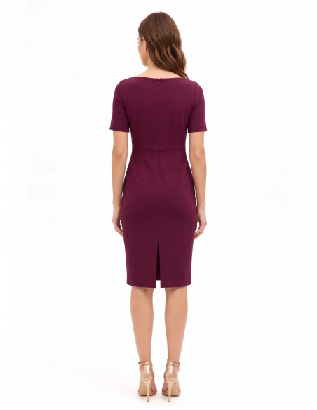 Vestido tubo em crepe scuba com decote barco Rinascimento