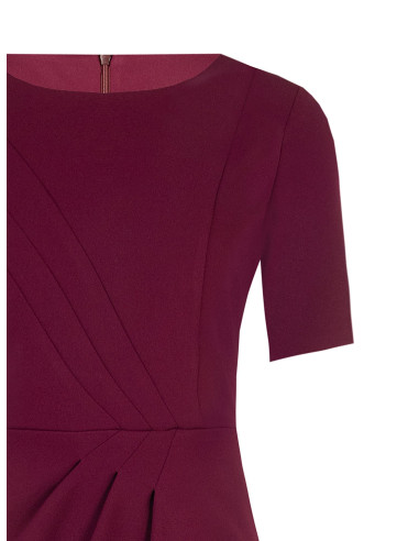Vestido tubo em crepe scuba com decote barco Rinascimento