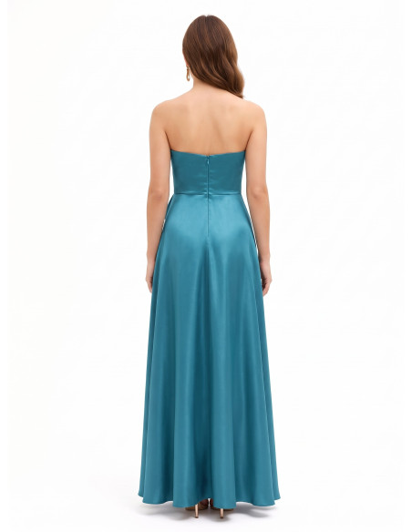Vestido comprido em cetim com racha à frente Rinascimento