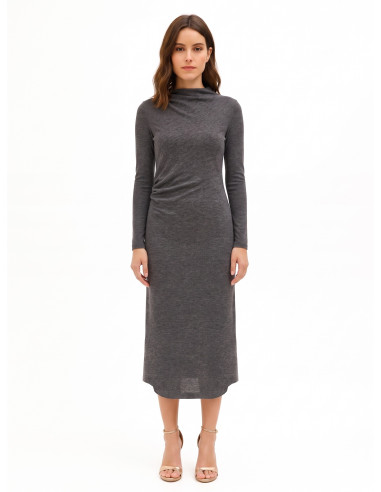 Vestido comprido de malha franzido de um lado Rinascimento