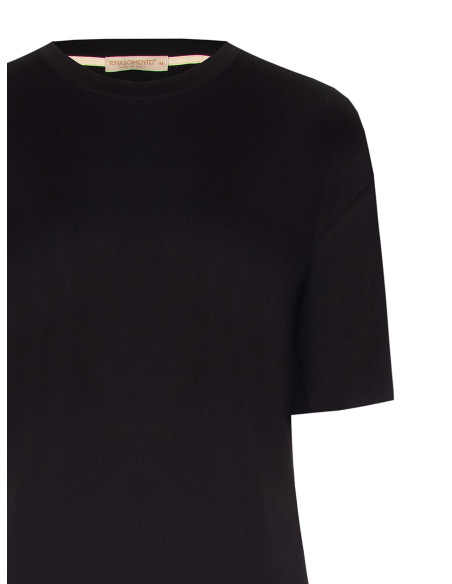 Vestido tipo T-shirt comprido em algodão com bainha em renda Rinascimento