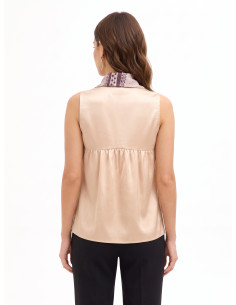 Blusa fluida em cetim com decote em V e lenço com logótipo amovível Rinascimento 2
