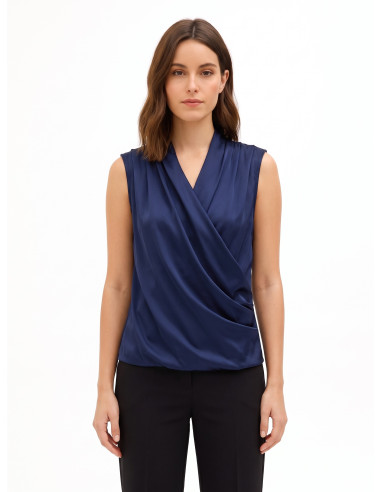 Blusa de cetim com decote em V cruzado e drapeado Rinascimento