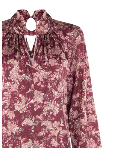 Blusa fluida de cetim com estampado paisley e gola enrolada Rinascimento