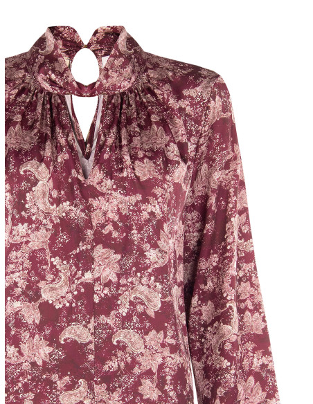 Blusa fluida de cetim com estampado paisley e gola enrolada Rinascimento
