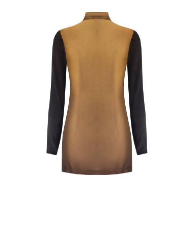 Blusa comprida cintada em cetim com decote em V e laço Rinascimento