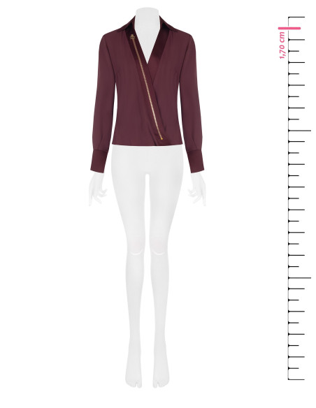 Camisa cintada em georgette com decote em V, gola em cetim e alças Rinascimento