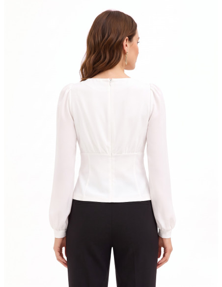 Blusa cintada em crepe scuba com decote em V transpassado e botões a condizer Rinascimento