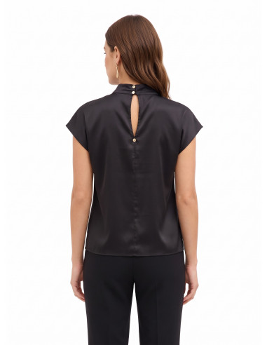 Blusa ampla de gola alta em cetim Rinascimento