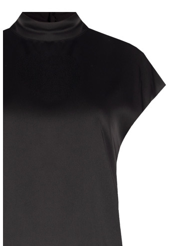 Blusa ampla de gola alta em cetim Rinascimento