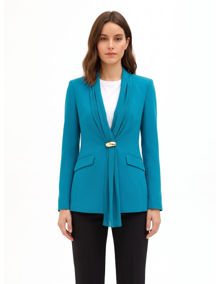Casaco blazer cintado em tecido cady com decote e drapeado em georgette Rinascimento