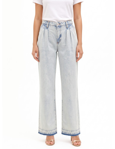 Jeans wide leg com duas pregas e bainha desfiada, lavagem extra clara Rinascimento