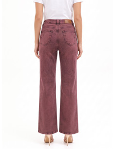 Jeans Wide Leg elásticos com efeito usado Rinascimento 2