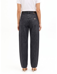 Jeans Wide Leg com etiqueta do logótipo no bolso traseiro Rinascimento 2