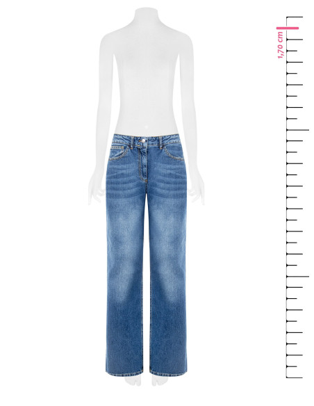 Jeans de corte direito com etiqueta com logótipo no bolso traseiro Rinascimento