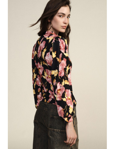 Top com estampado floral, mangas compridas e decote com laço Dixie