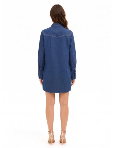 Vestido curto oversized tipo camisa em ganga, com bolsos e botões de pressão Rinascimento