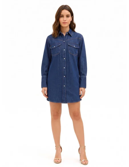 Vestido curto oversized tipo camisa em ganga, com bolsos e botões de pressão Rinascimento