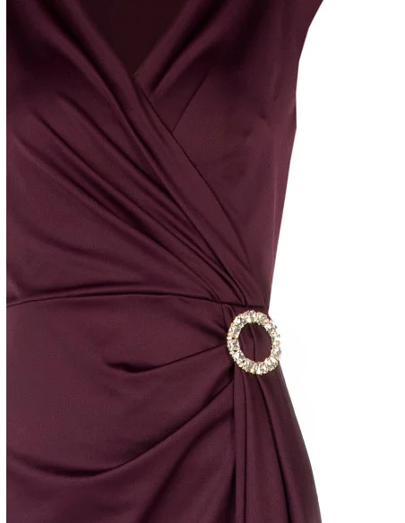 Vestido midi em licra com decote em V cruzado, detalhe de joia e folho comprido Rinascimento