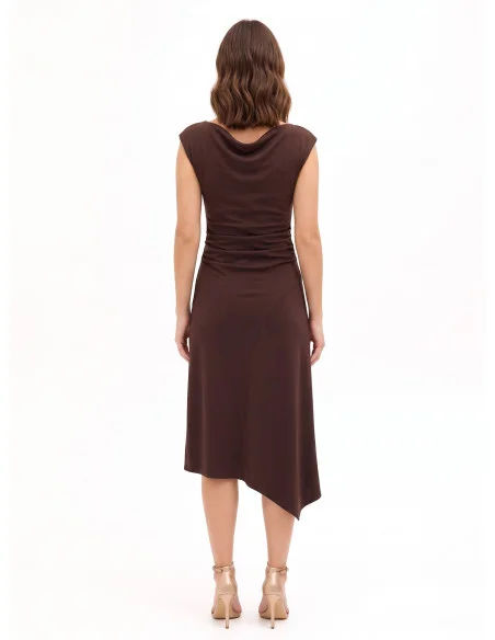 Vestido comprido de malha franzido nas ancas com bainha assimétrica Rinascimento