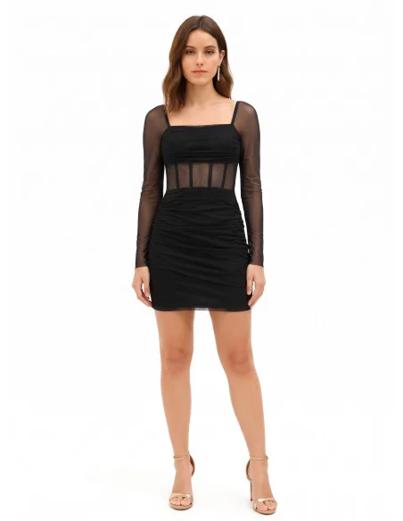 Vestido curto em rede elástica franzido nas laterais Rinascimento