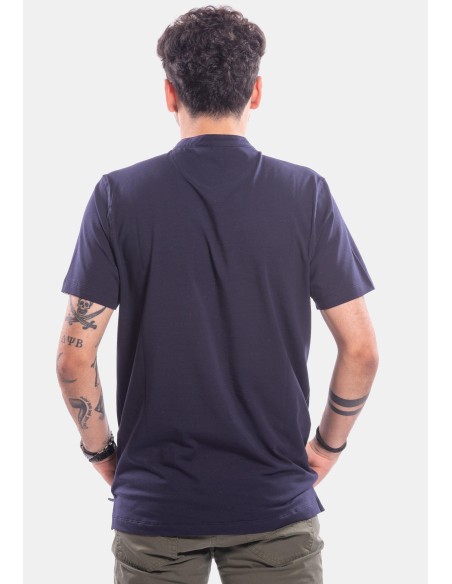 T-shirt com gola coreana Rodrigo