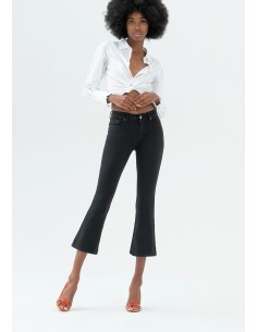 Jeans Bella Flare Cropped em Jeans Stretch Denim Sofisticado Colorido Fracomina 2