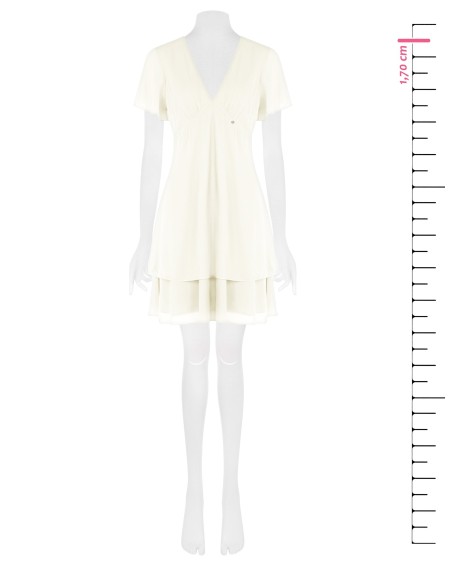 Vestido curto em georgette com dois folhos, decote em V e corte nas costas Rinascimento