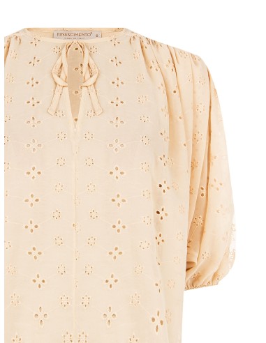 Blusa curta e larga de georgette bordada a flores Rinascimento