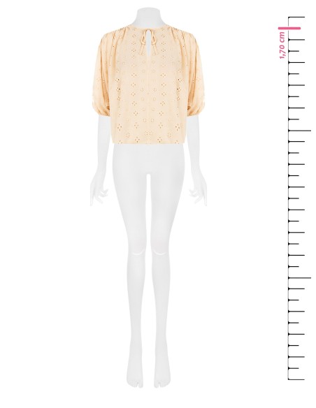 Blusa curta e larga de georgette bordada a flores Rinascimento