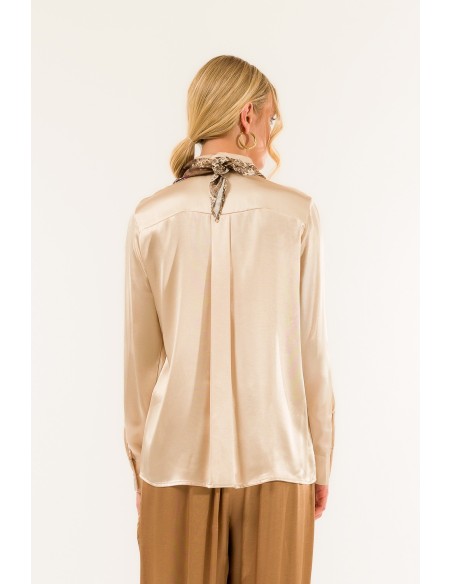 Camisa de homem com Foulard Kontatto