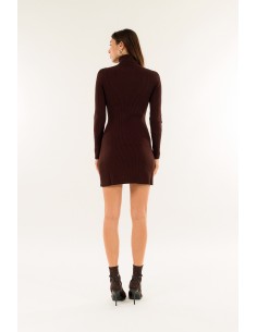 Vestido de gola alta com fendas Kontatto 2