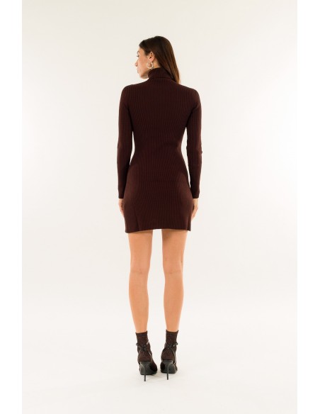 Vestido de gola alta com fendas Kontatto