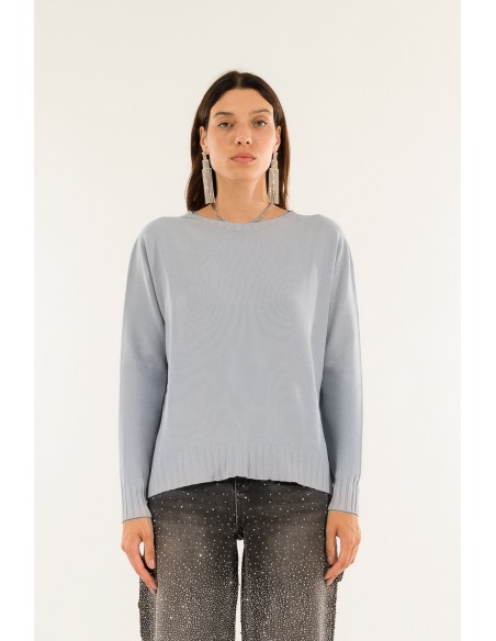 Fenda nas costas com colar de gola Kontatto