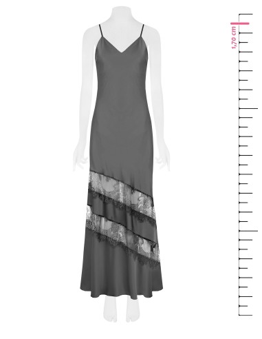 Vestido comprido de saiote de cetim com pormenores de renda Rinascimento