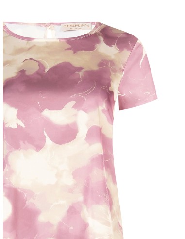 Blusa de cetim solta e esvoaçante com flores sombreadas e mangas curtas Rinascimento