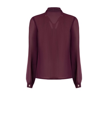 Blusa larga de georgette com laço e pormenor de joia Rinascimento