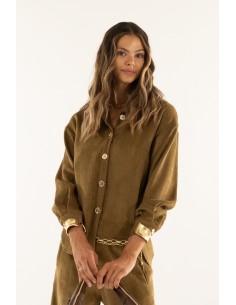 Sobre a camisa Kontatto